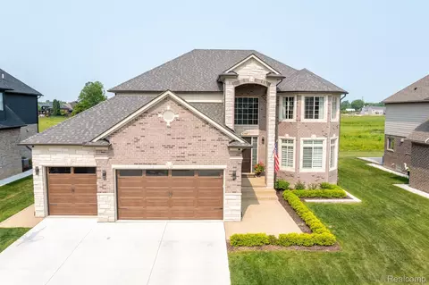52587 Char Marie Dr, Macomb, MI 48042