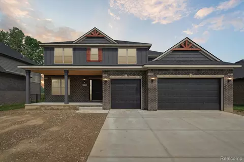 56470 Leeds Ln, Macomb, MI 48042