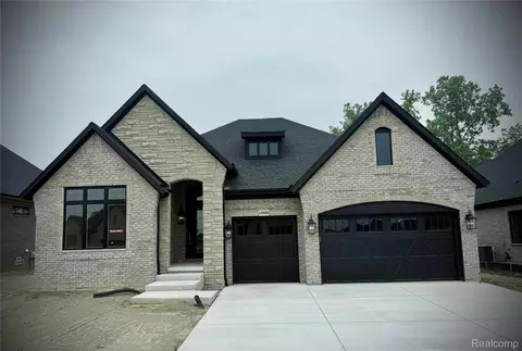13883 Arthur Ct, Washington, MI 48094