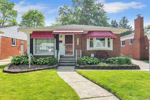 4129 Vassar St, Dearborn Heights, MI 48125