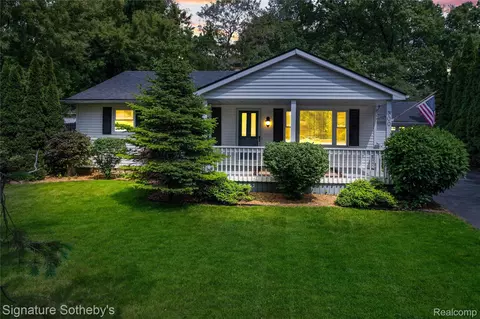 300 Cornell St, Oceola, MI 48843