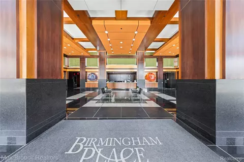 411 S Old Woodward Ave #901, Birmingham, MI 48009
