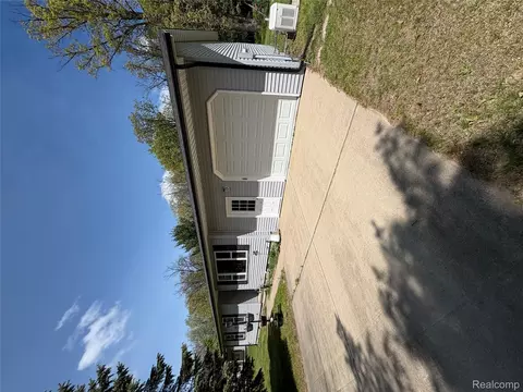 8105 Artesia Bch, Richfield, MI 48656