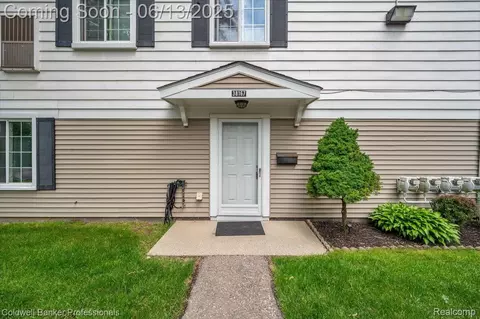 38167 Greenwood St, Westland, MI 48185