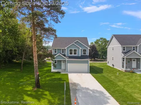 4315 Major Ave, Waterford, MI 48329
