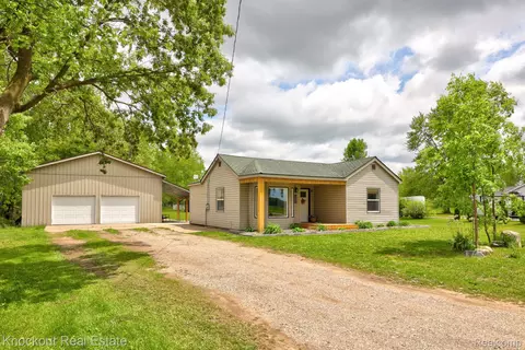 12405 Lincoln Rd, Albee, MI 48417
