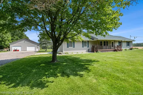 4864 Holmes Rd, Goodrich, MI 48438
