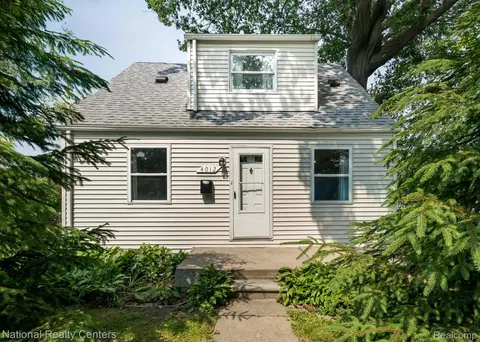 4012 Campbell St, Dearborn Heights, MI 48125