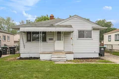7612 Clippert St, Taylor, MI 48180