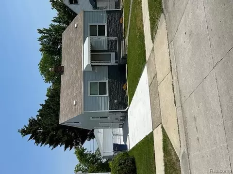 21772 Normandy Ave, Eastpointe, MI 48021
