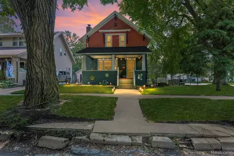 819 N Ball St, Owosso, MI 48867
