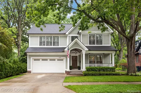 1017 N Maple Ave, Royal Oak, MI 48067