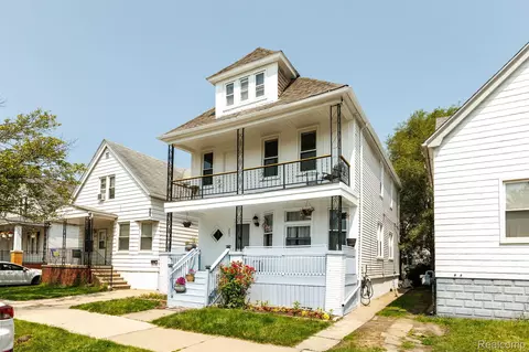 2653 Edwin St, Hamtramck, MI 48212