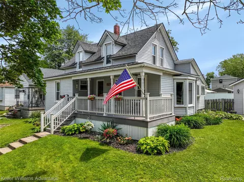 2931 4th St, Trenton, MI 48183