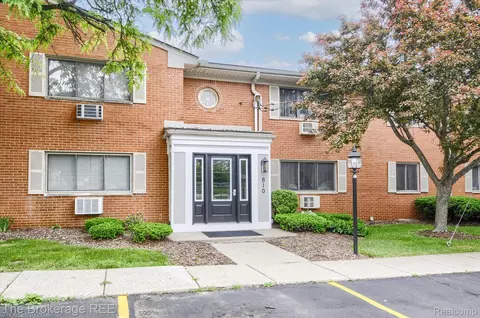 810 Plate St #103, Rochester, MI 48307