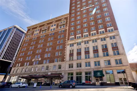 525 W Lafayette #17D, Detroit, MI 48226