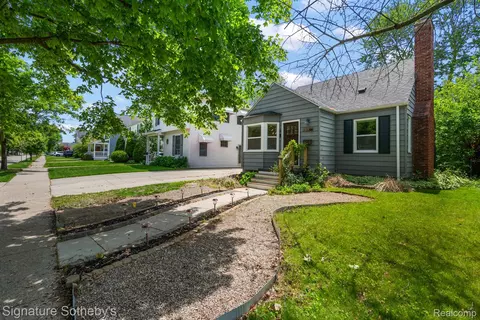 929 Columbia Rd, Berkley, MI 48072