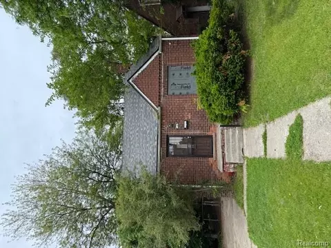 19537 Hamburg St, Detroit, MI 48205
