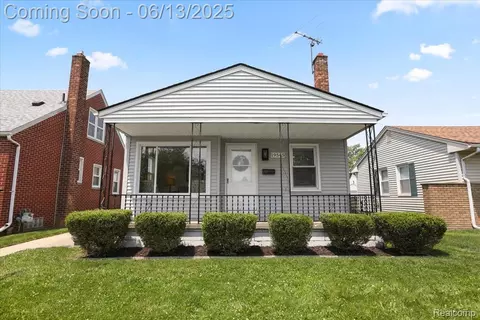 19545 Wood St, Melvindale, MI 48122