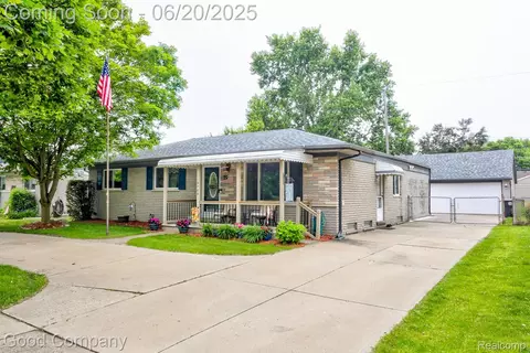 19789 Merriman Rd, Livonia, MI 48152