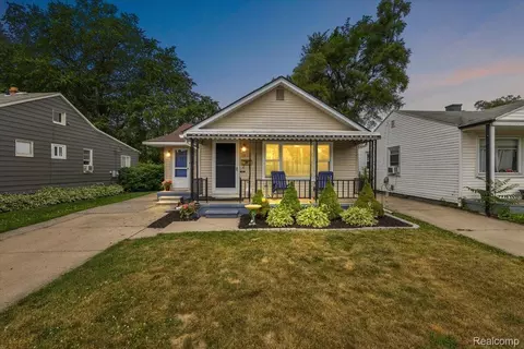 1939 Romeo St, Ferndale, MI 48220