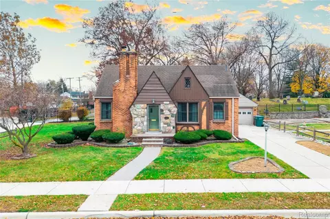 23211 Myrtle St, Dearborn, MI 48128