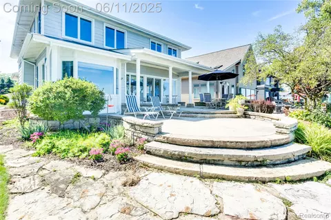 4396 Gratiot Ave, Port Huron, MI 48060