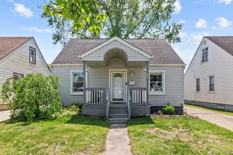 33989 Richard St, Wayne, MI 48184