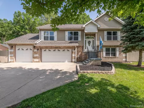 25550 Haig St, Taylor, MI 48180
