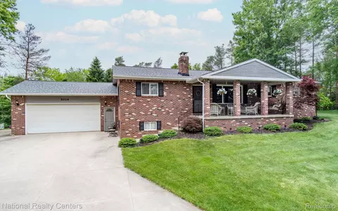5014 Walker Rd, Davison, MI 48423