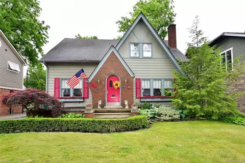 1719 Sycamore Ave, Royal Oak, MI 48073