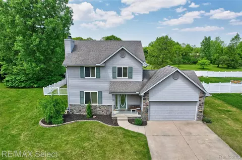 11468 Grand Oaks Dr, Vienna, MI 48420