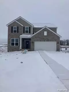 16245 Rogan Dr, Fenton, MI 48451