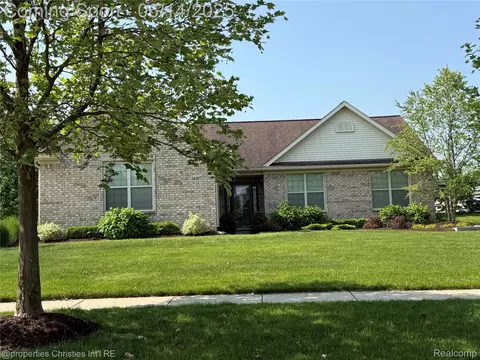 58307 Holland Dr, South Lyon, MI 48178