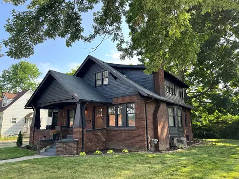 1202 Pershing St, Flint, MI 48503 photo 1