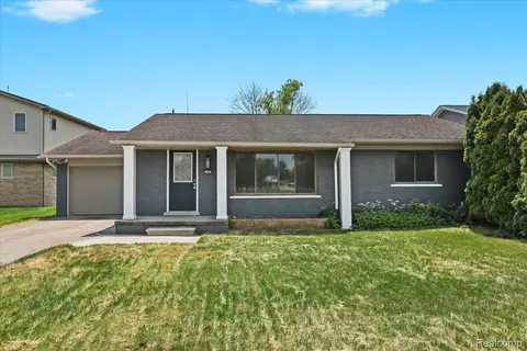 48306 Jefferson Ave, Chesterfield, MI 48047