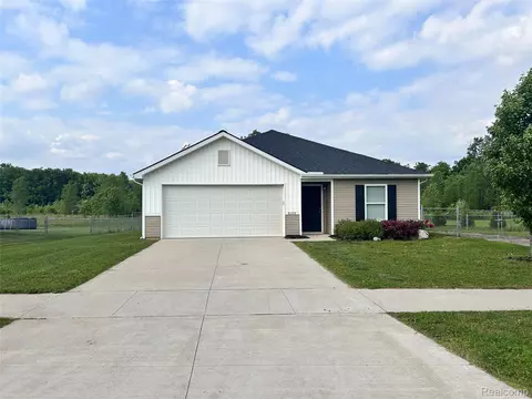 9145 Magnolia Ct, Davison, MI 48423