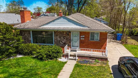 4127 Mckinley St, Dearborn Heights, MI 48125