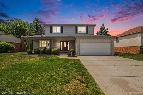 3857 Highland Dr, Troy, MI 48083