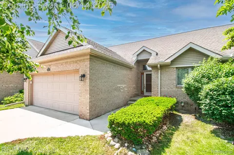 249 Essex Ln, Canton, MI 48187
