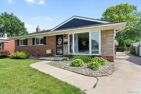 3761 Marian Dr, Trenton, MI 48183