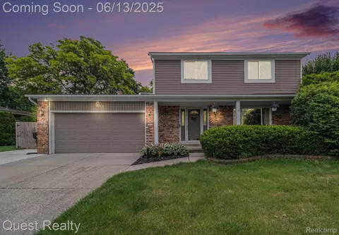 14526 Kerner Dr, Sterling Heights, MI 48313