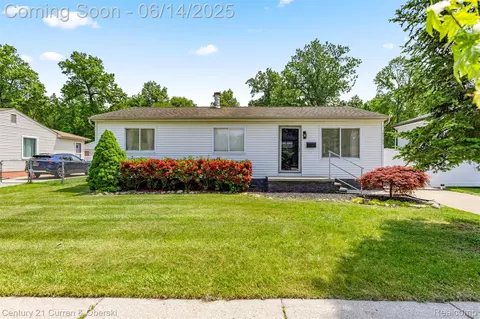 15789 Meadow St, Romulus, MI 48174