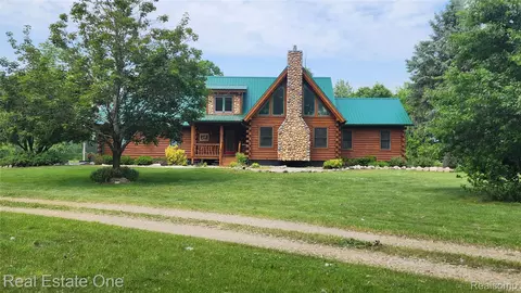 4638 Holly Lake Rd, Lapeer, MI 48446