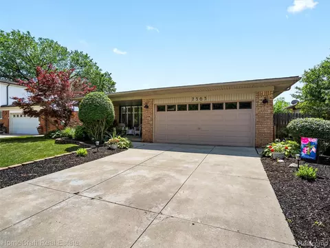 7363 Provincial Rd, Canton, MI 48187
