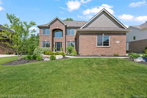5401 Aberdeen Ct, Independence, MI 48348