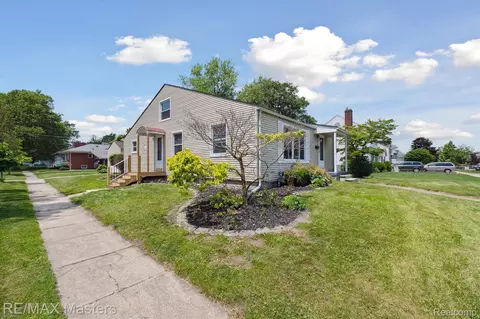 601 Saint Marys Ave, Monroe, MI 48162
