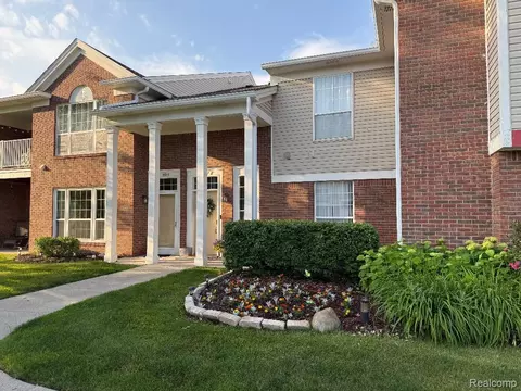 16817 Carriage Way, Northville, MI 48168