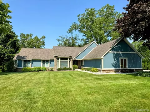 6771 Foxboro, Genoa, MI 48116