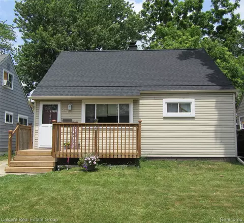 933 E Dallas Ave, Madison Heights, MI 48071